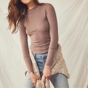 Free People Rickie Top Mock Neck Long Sleeve - coyote